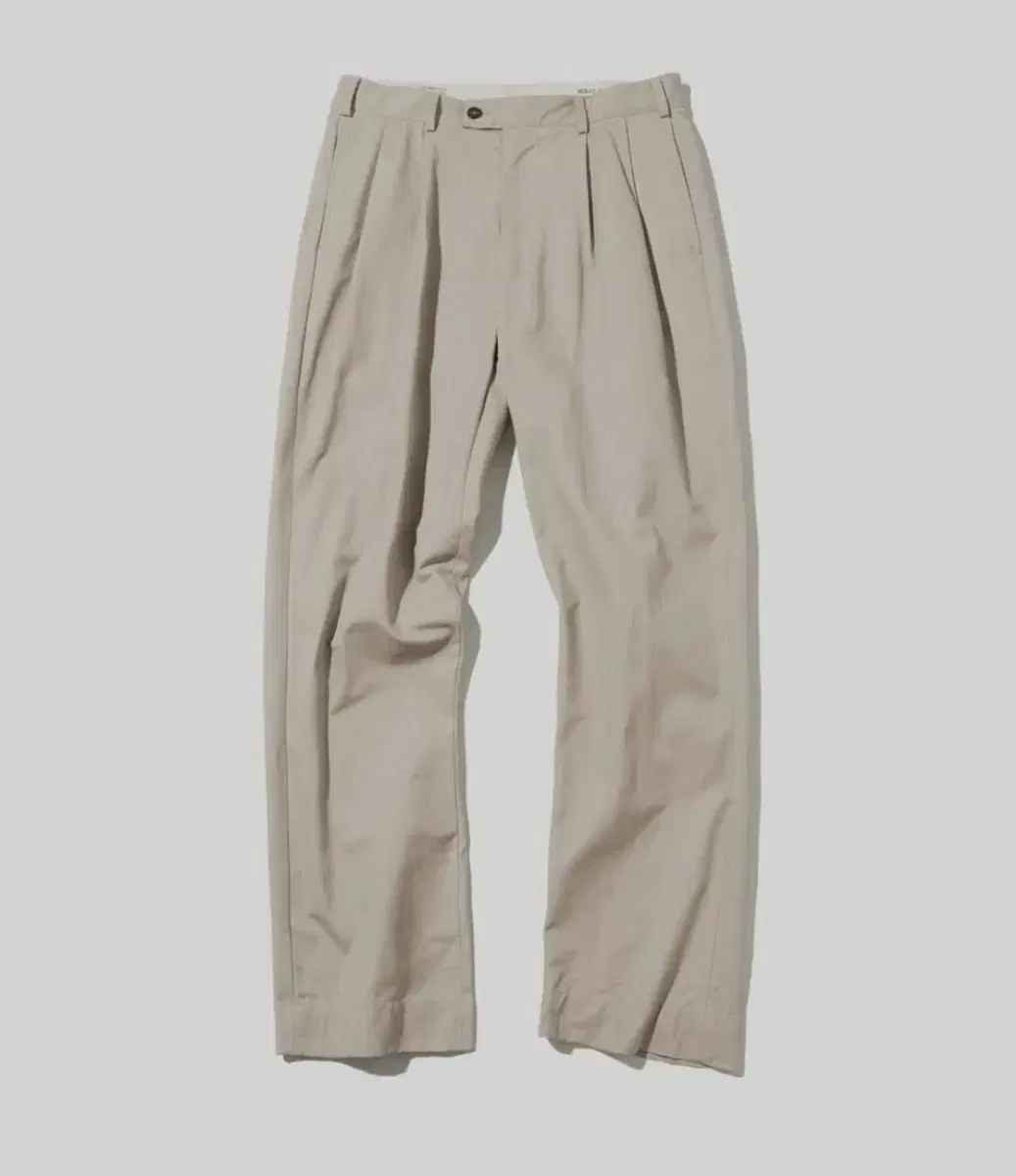 아웃스탠딩 WIDE TWO TUCK CHINO PANTS L.B M